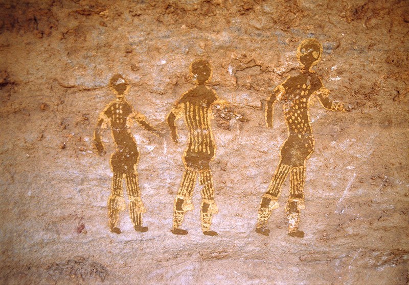 Djanet, Algeria. Three Round Head Period painted panels positioned in line and obviously related. Image ID: algdja0090030