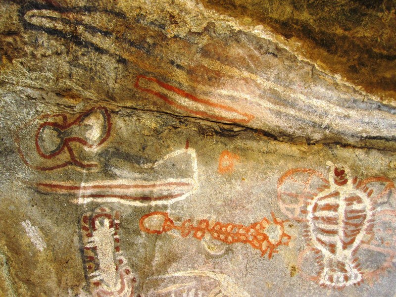 Paintings at Tchitundu Hulu. Image ID: angtch0010007