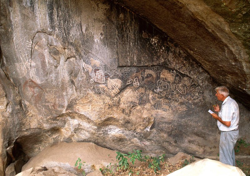 Mount Elgon. Recording paintings in middle shelter. Kakapel. Image ID: kenmte0010003