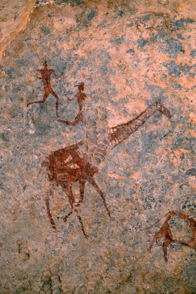 Djaba, Niger. Giraffe and two running men. Image ID: nigdjd0050012