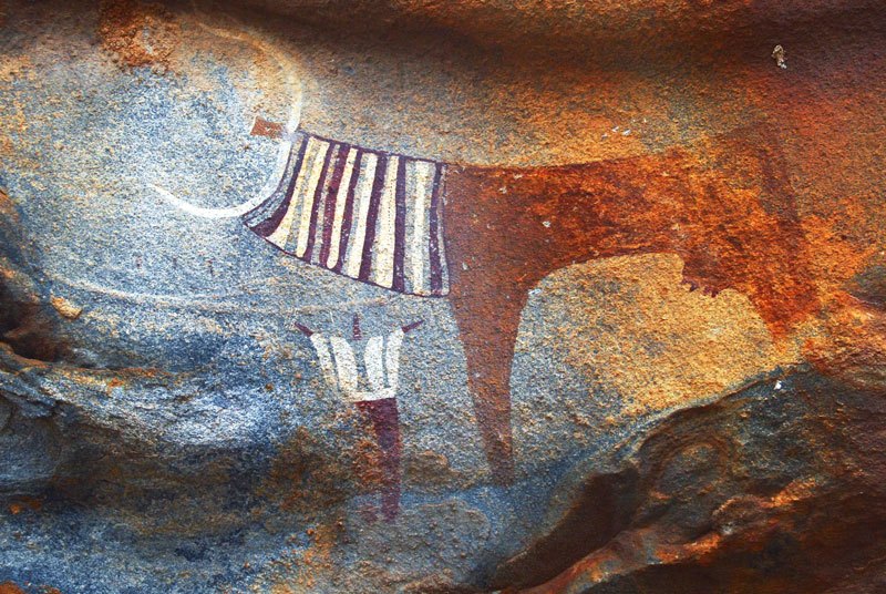 Las Geel. Cow and symbolic animal. Image ID: somlag0020028