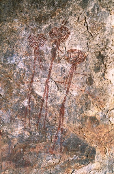 Three slender red figures facing right. Image ID: tankon0030062